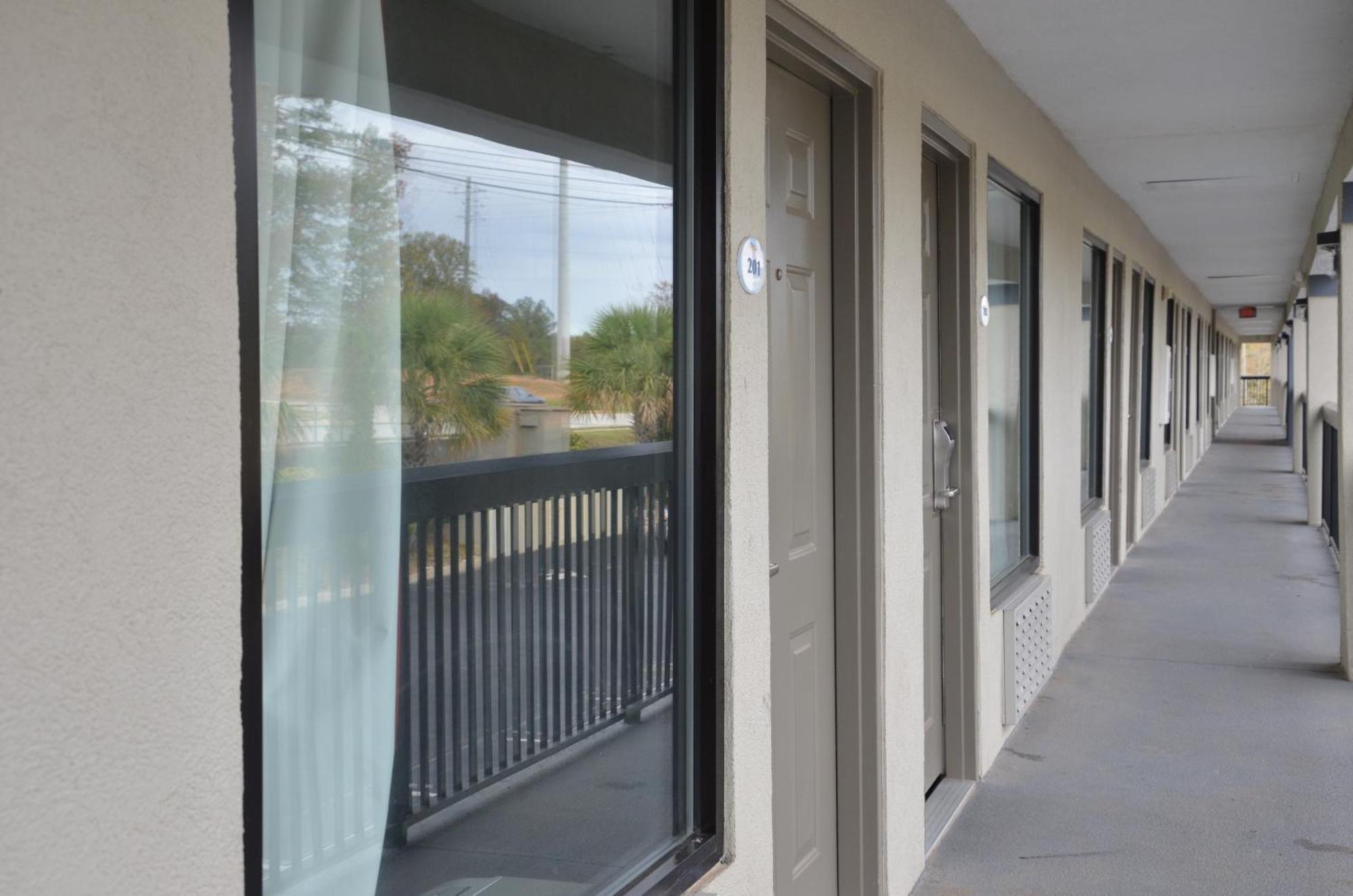 Baymont Suites Covington Exteriér fotografie