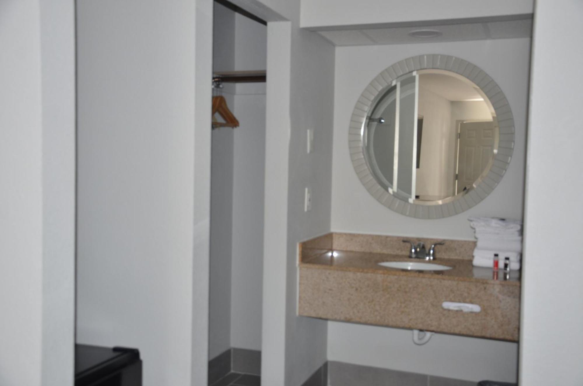 Baymont Suites Covington Exteriér fotografie